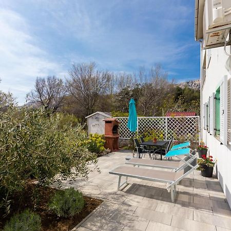 Apartment Magic Garden Baska  Ngoại thất bức ảnh