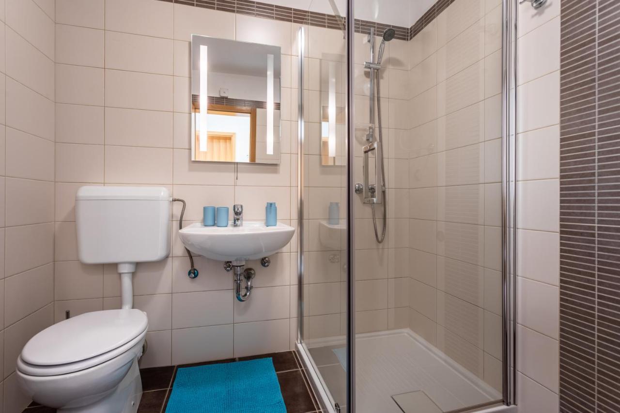 Apartment Magic Garden Baska  Ngoại thất bức ảnh
